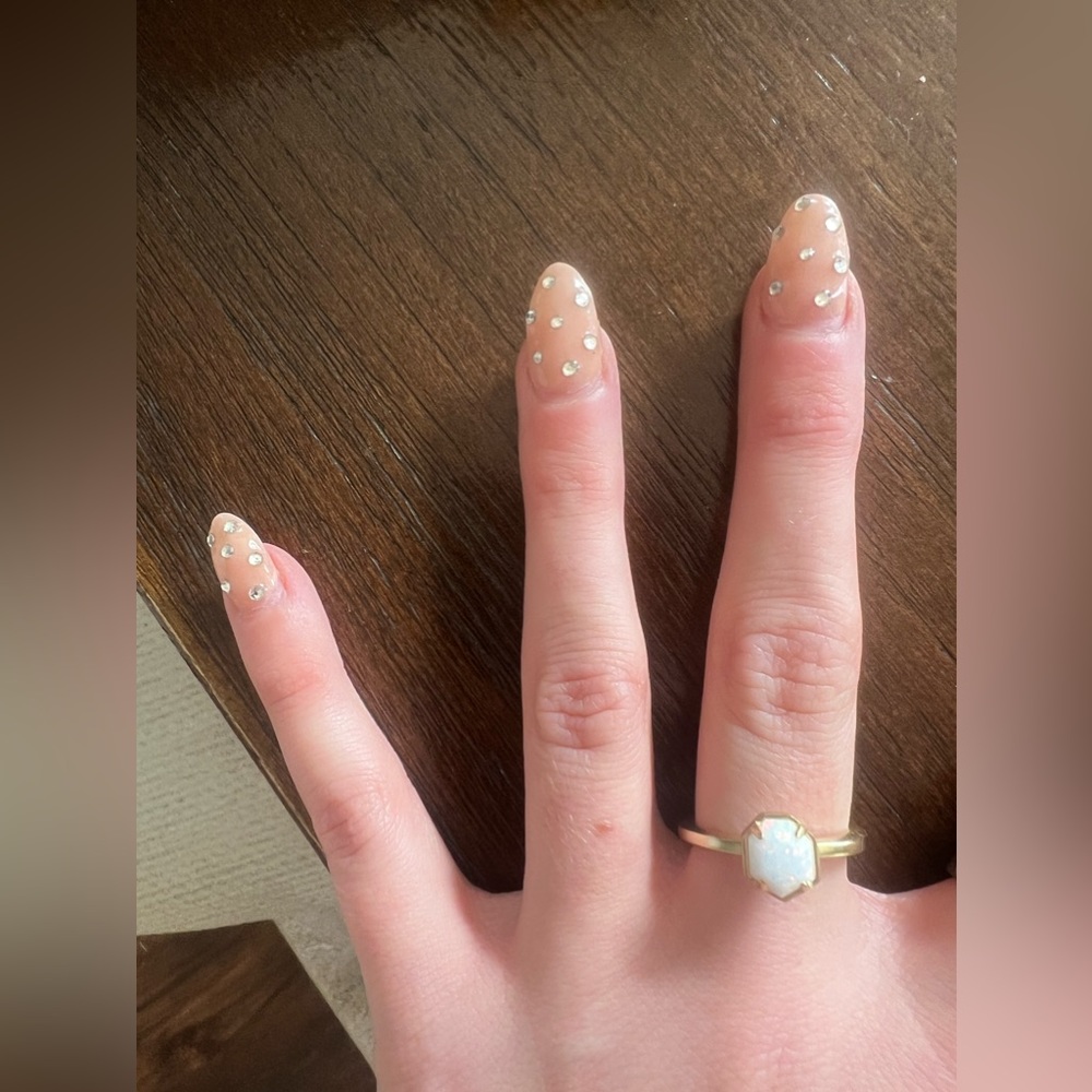 Gold and White Size 7 Kendra Scott Ring
